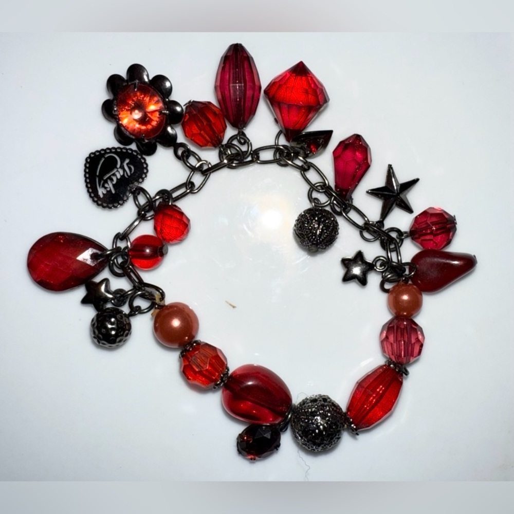 $3 Vintage Lucky Red Beaded Bracelet $3 WHEN BUNDLED WITH 3 OR MORE ITEMS